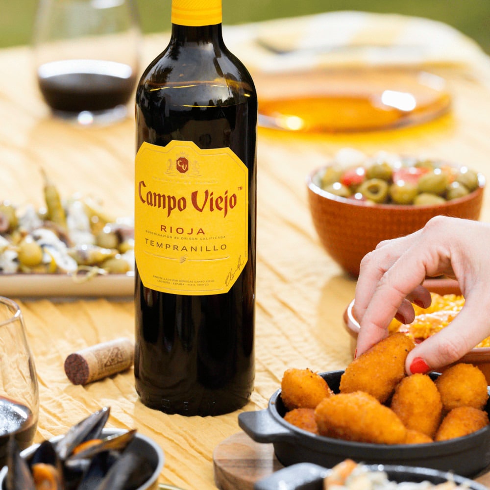 Campo Viejo Tempranillo secondary label or package image from the retailer feed