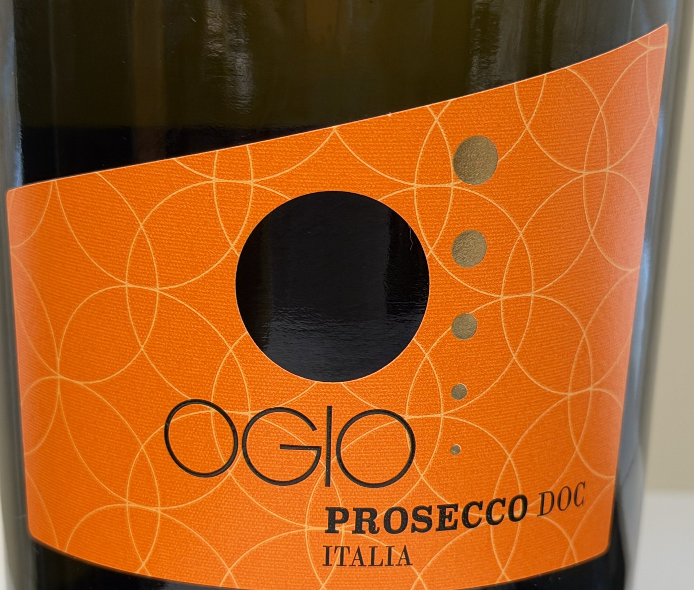 Ogio Prosecco bottle